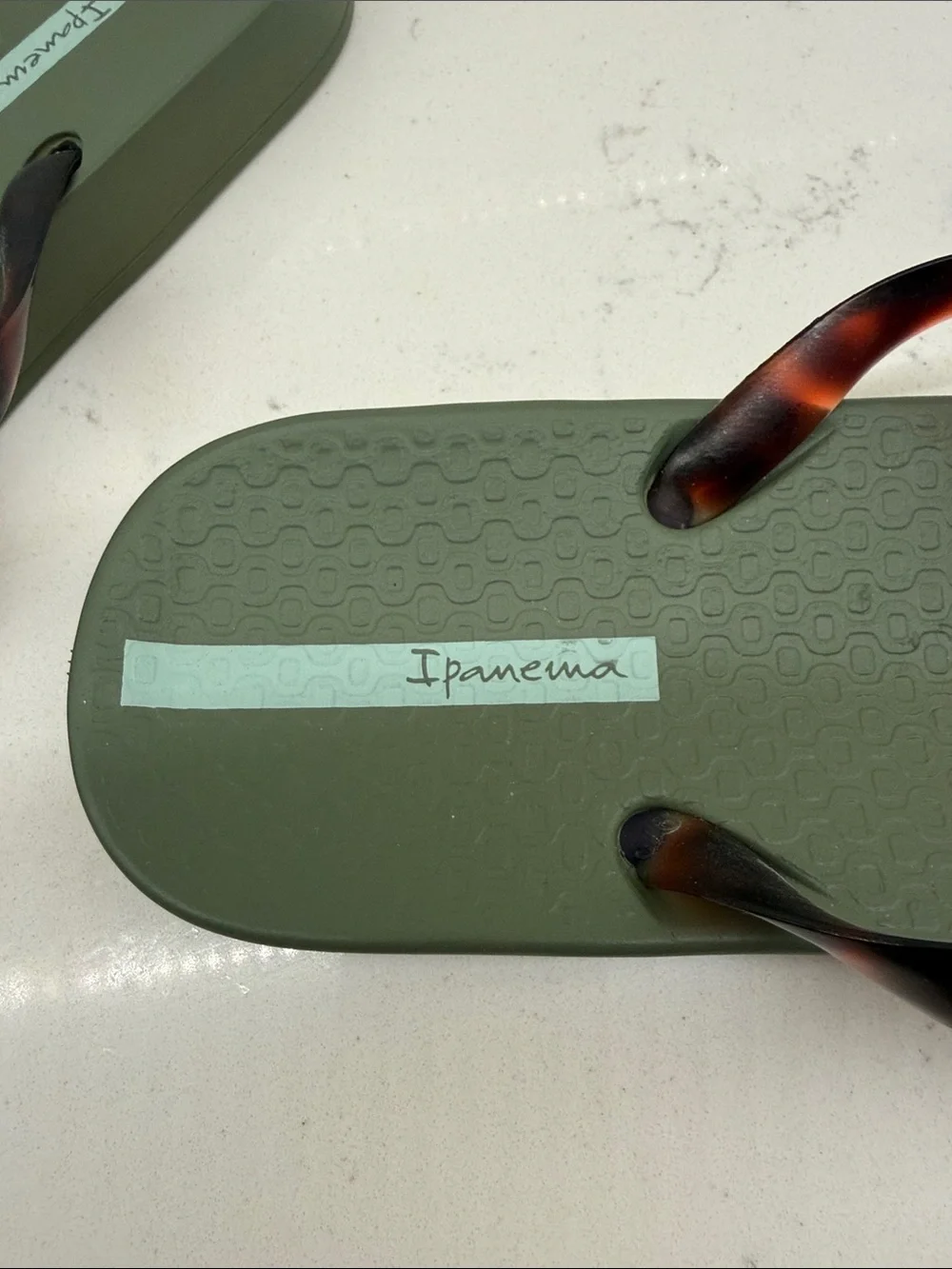 Ipanema Olive Green Flip Flops with Tortoiseshell Straps sz 10